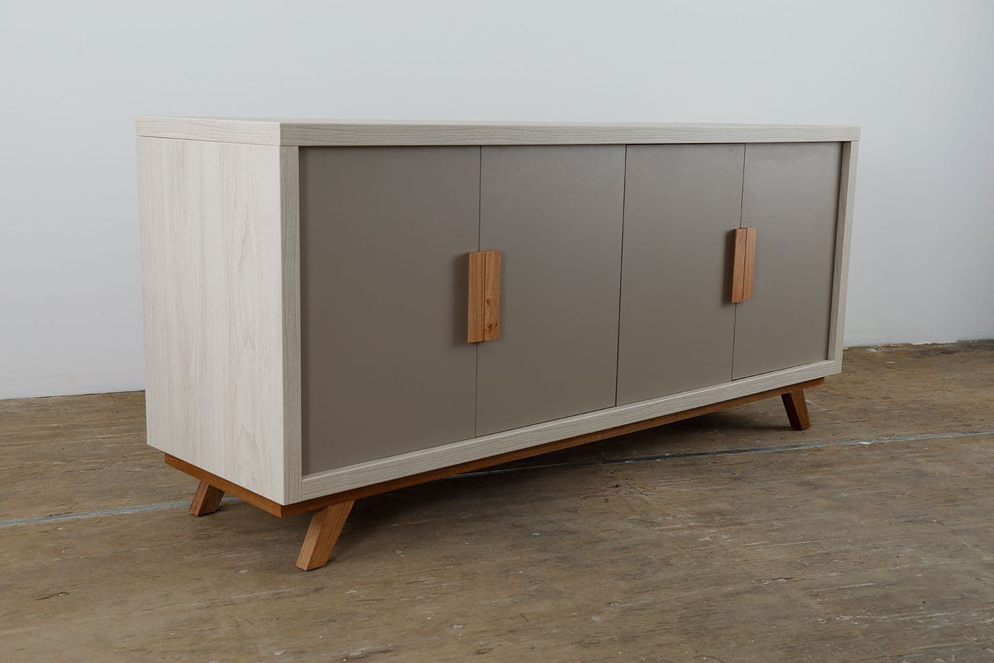 Mueble Auxiliar Bisonó White Cape