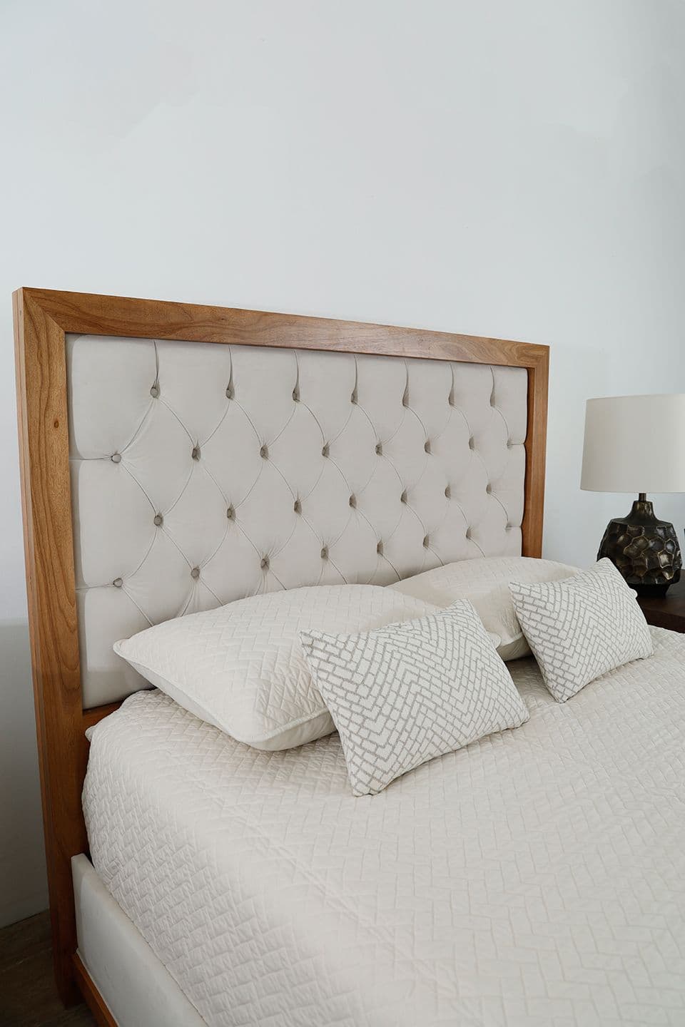 Cama Laura