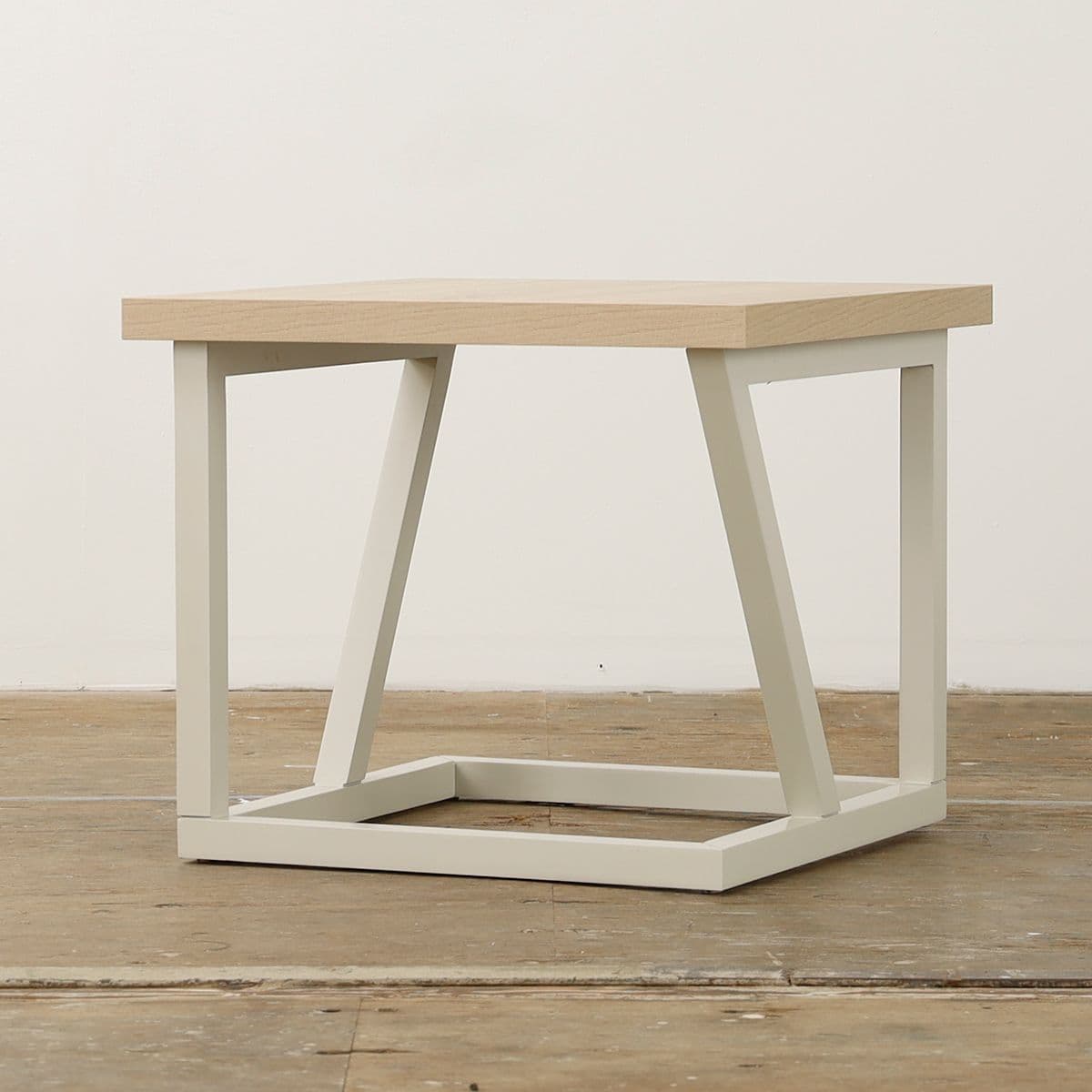 Mesa Lateral Jaragua Bardolino Natural