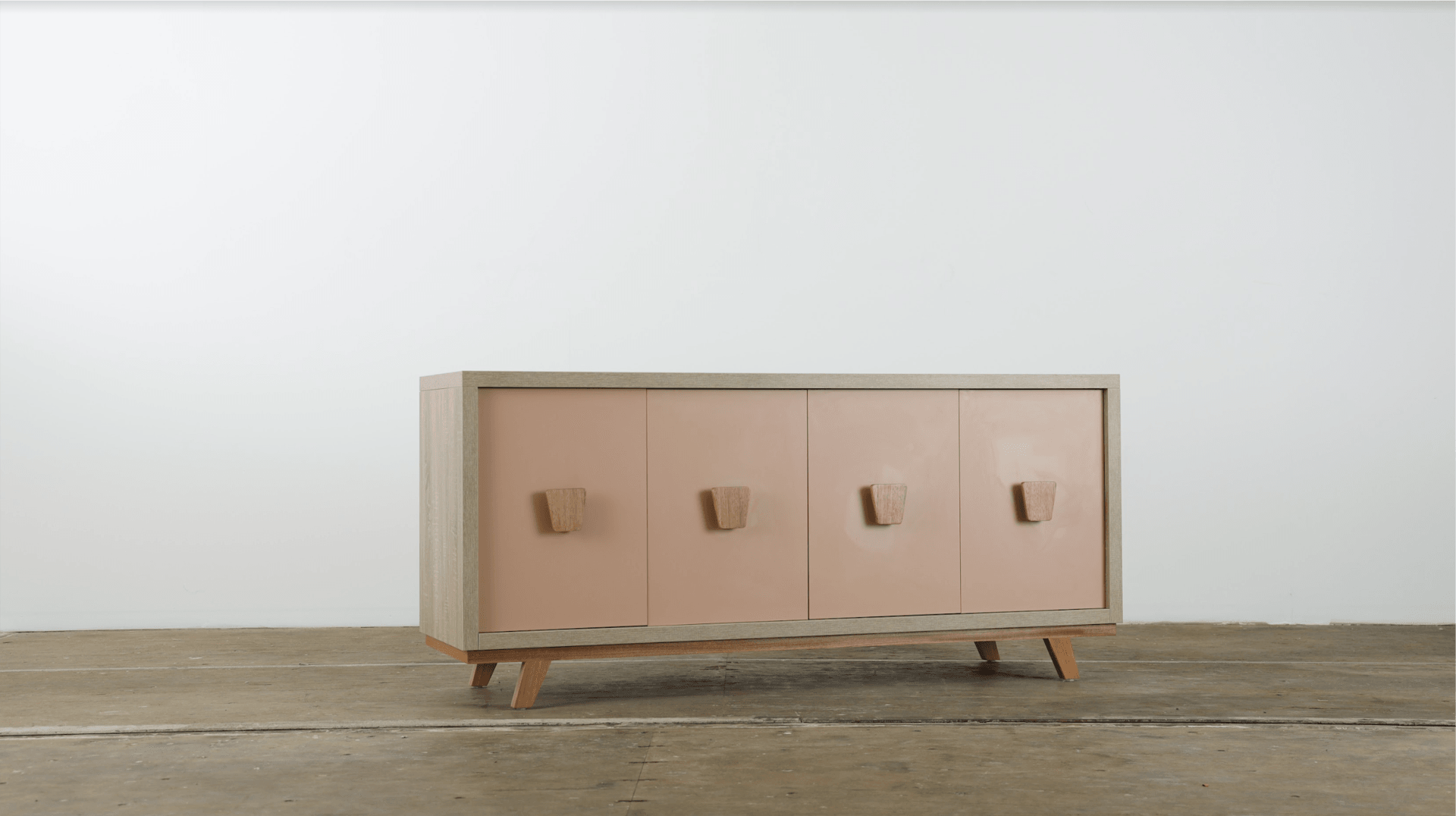 Mueble Auxiliar Bisonó Apricot Nude