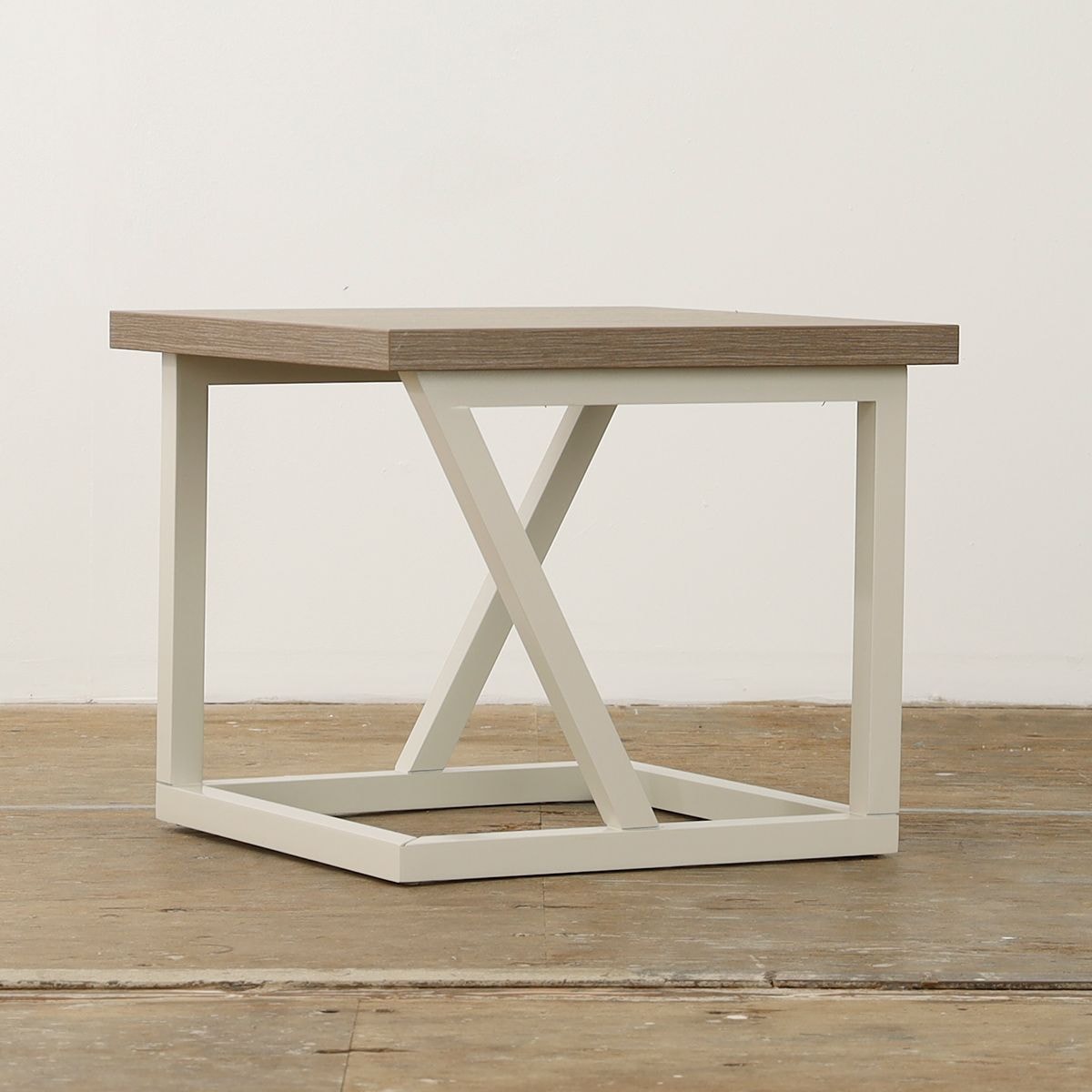 Mesa Lateral Jaragua Truffle Brown Davos
